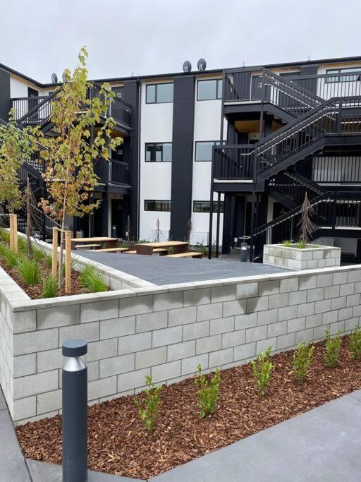 City Centre Apartment Close To Hagley Park クライストチャーチ エクステリア 写真